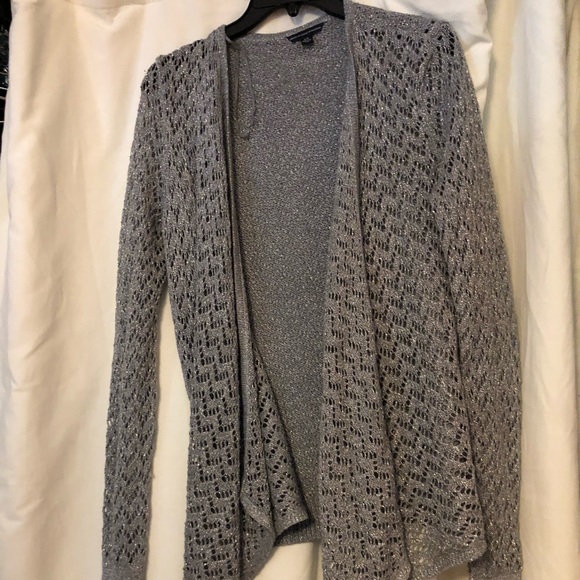 Gray and silver sweater - Picture 1 of 3